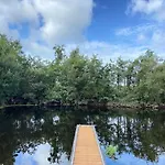 Large Luxury Log Getaway