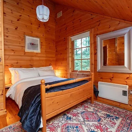 Ferienhaus Large Luxury Log Getaway