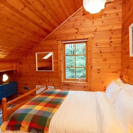 Ferienhaus Large Luxury Log Getaway Ballyconnell (Cavan)