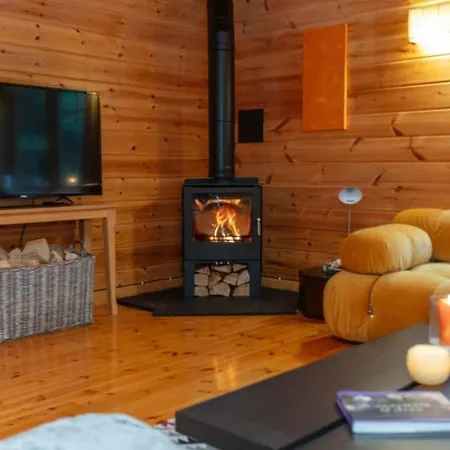 Large Luxury Log Getaway Casa de Férias *