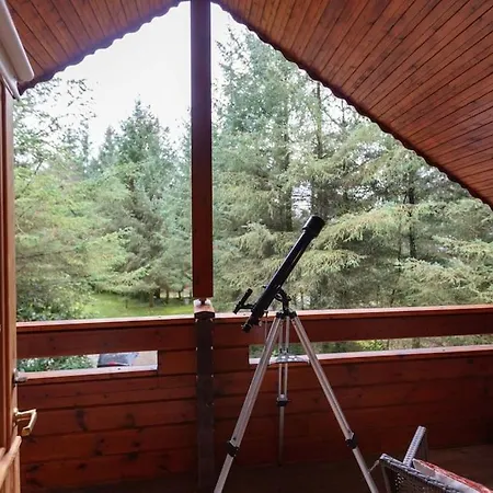 Large Luxury Log Getaway Holiday home