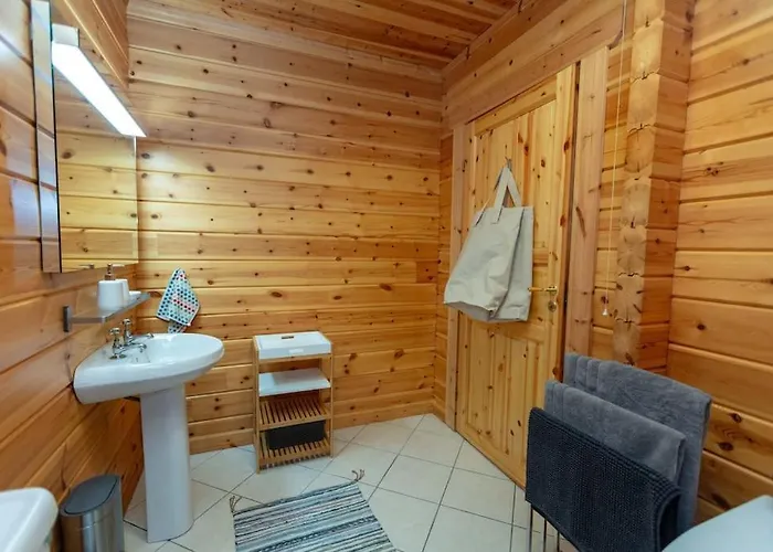 Large Luxury Log Getaway Casa de Férias *
